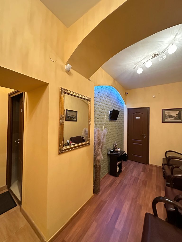 317BEFE0-6032-4723-90A1-381B351A70DE