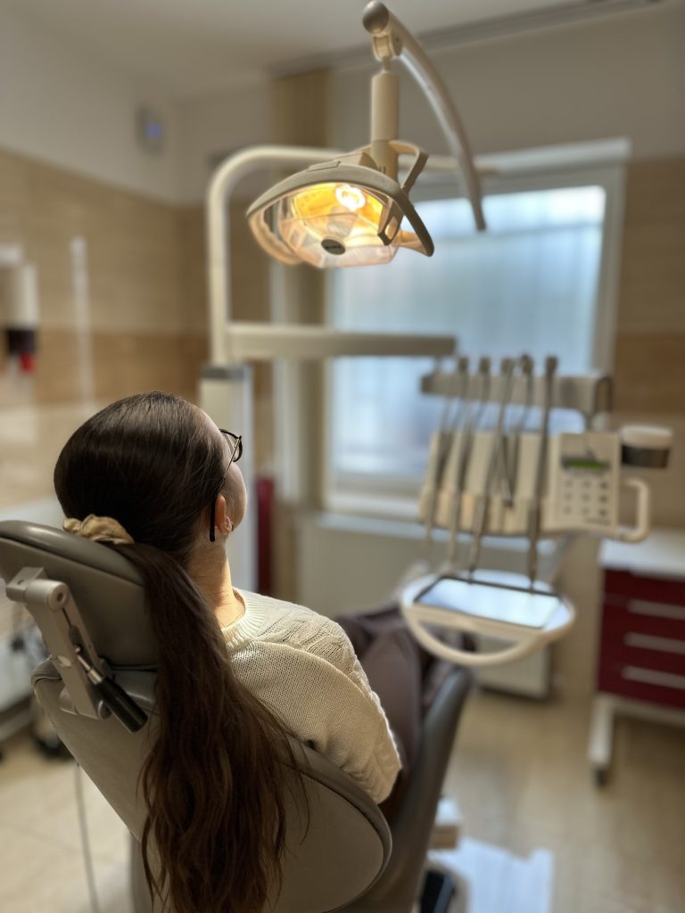 60F84FC6-B0B4-4DBB-8D57-29E771B0A1FE